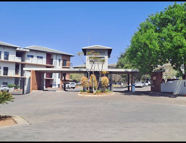169M² OFFICE FOR SALE IN LOMBARDY ESTATE